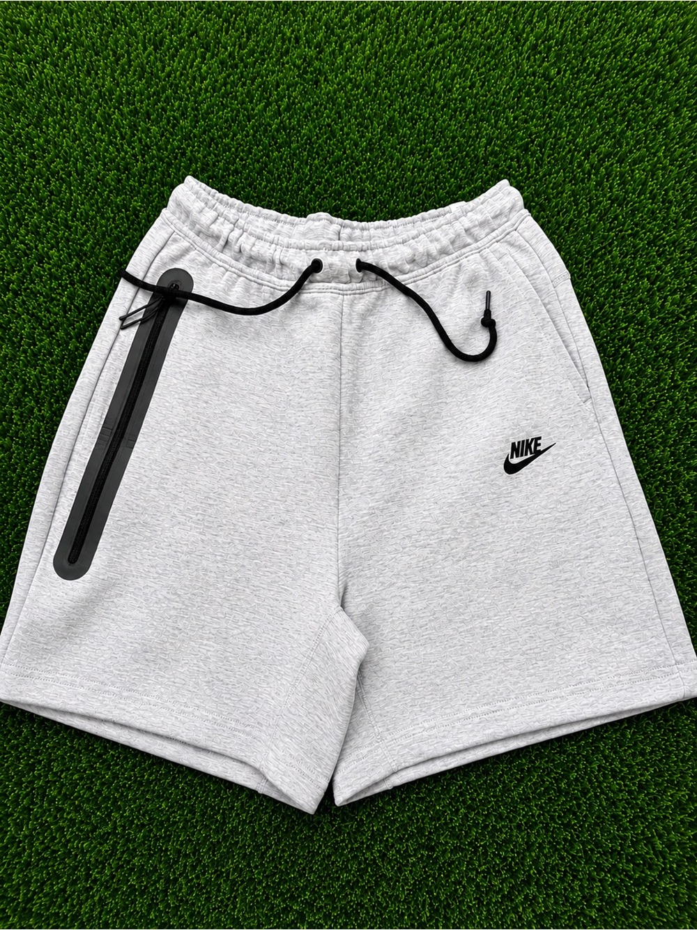 Nike Tech Heather Gray Fleece Shorts Size L